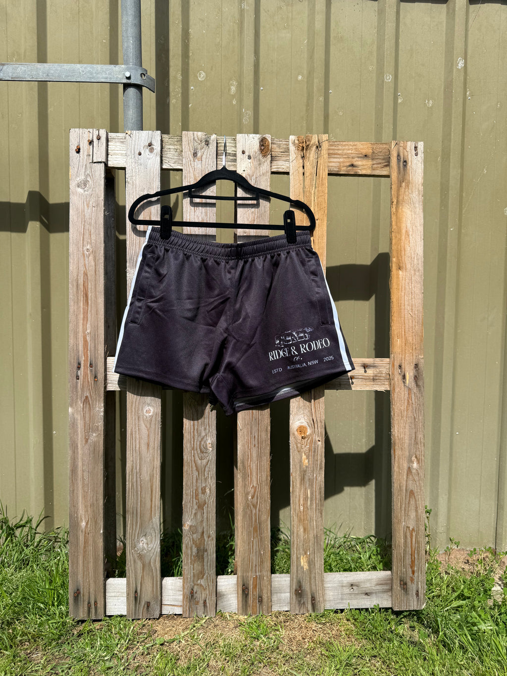 Footy Shorts/Zip Pockets - Signature Black