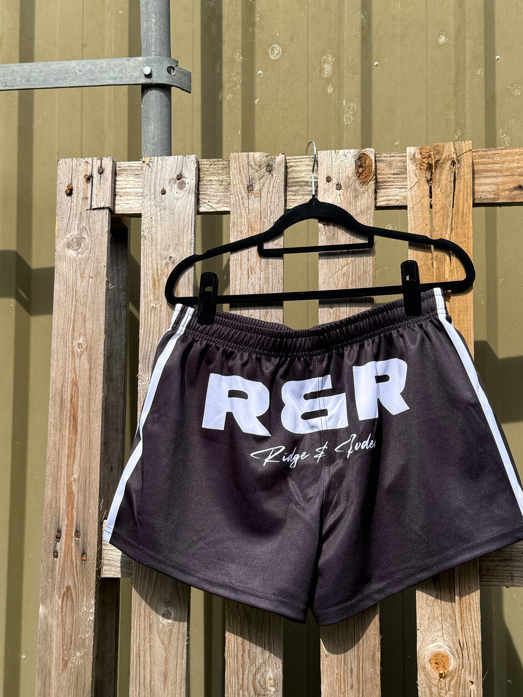 Footy Shorts/Zip Pockets - Signature Black