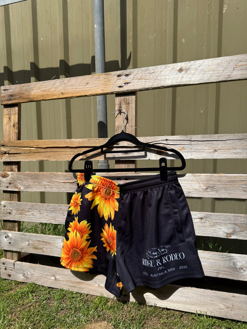 Footy Shorts/Zip Pockets - Sunflowers