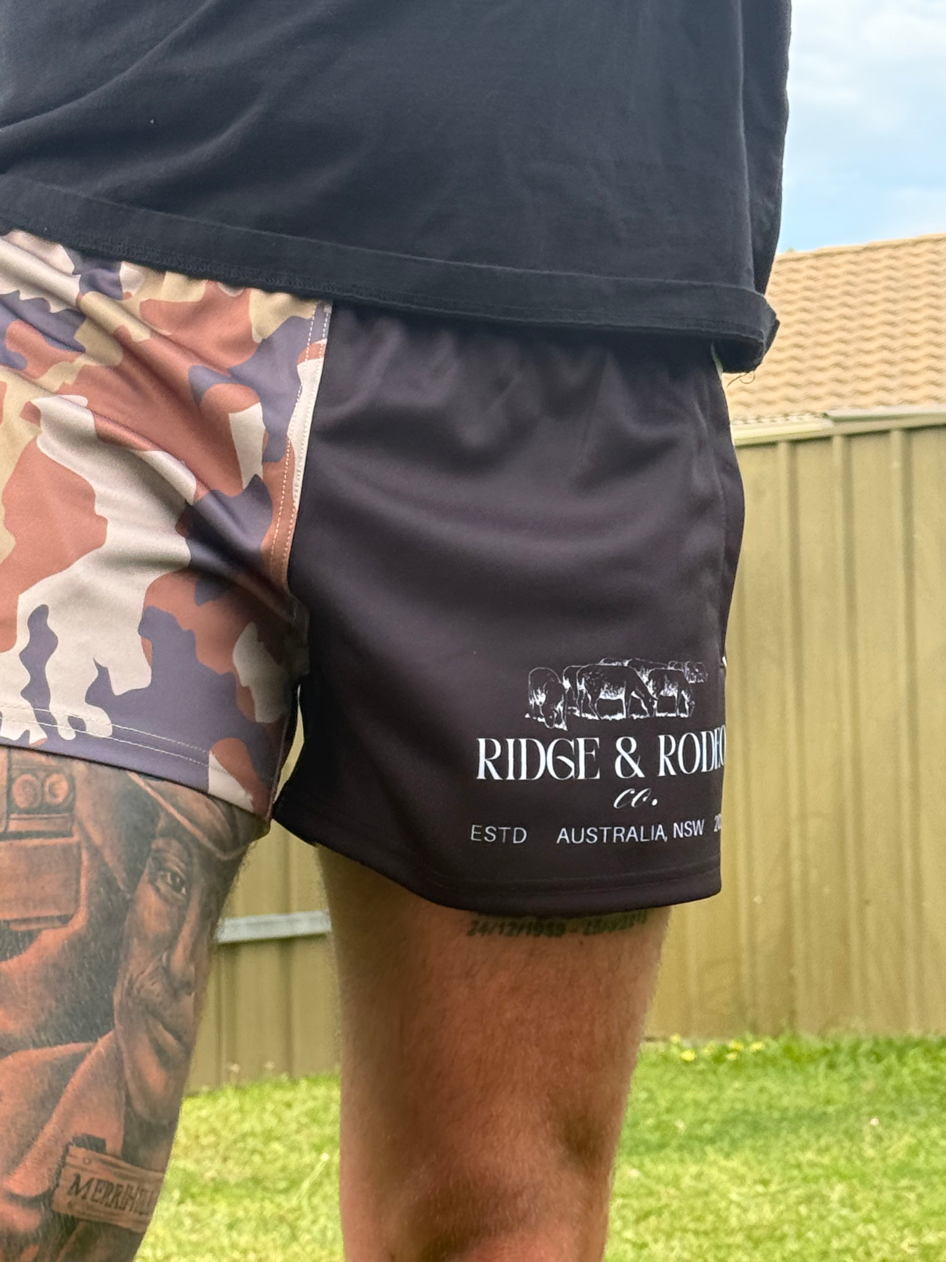 Footy Shorts/Zip Pockets - Camo